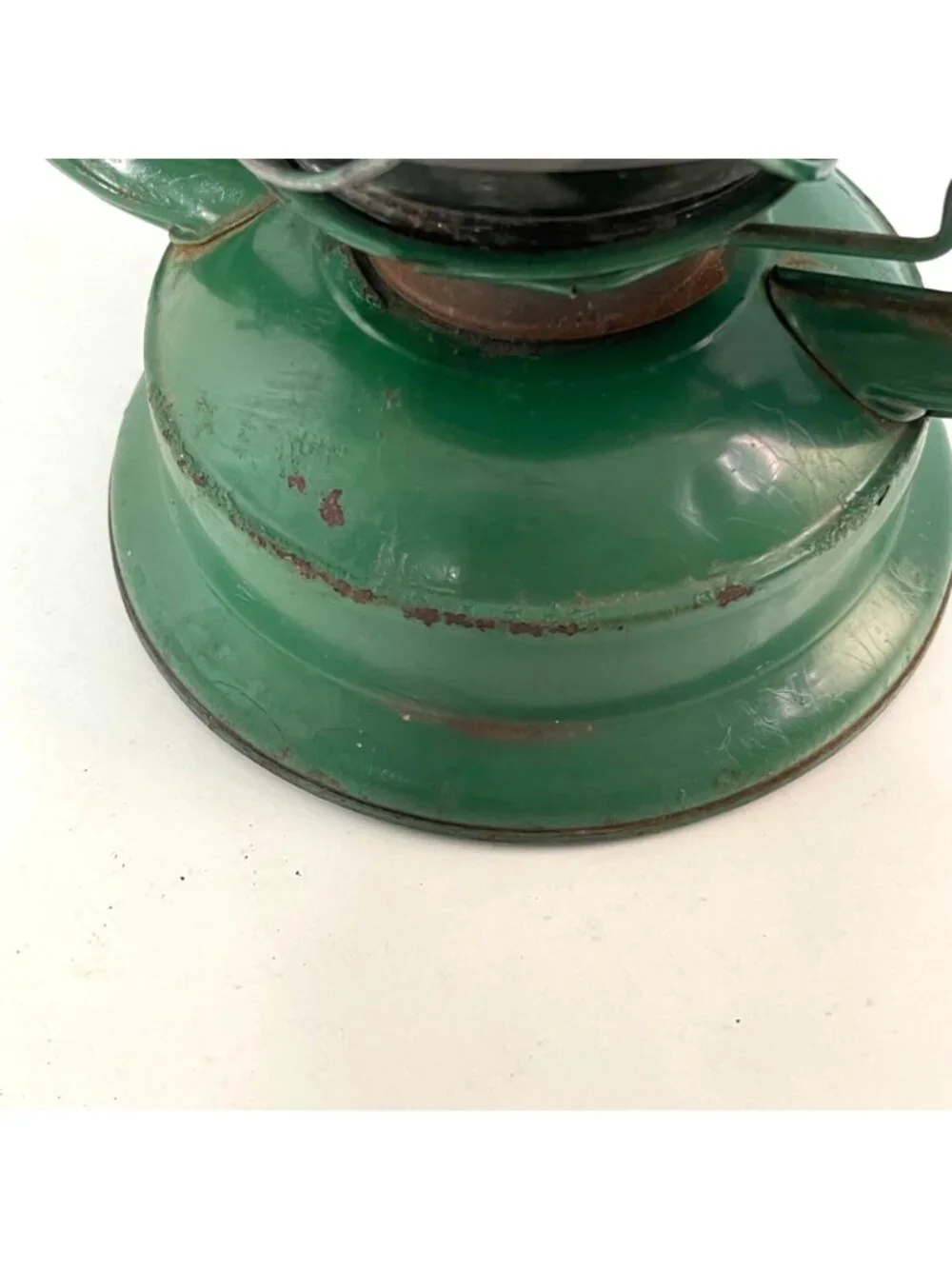Vintage Green Hurricane Kerosene Lantern Great Condition Clear Globe 12